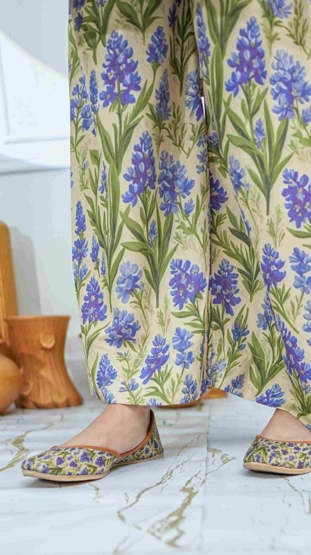 Blooming Lavender Unstitched X Khussa (Combo Set)