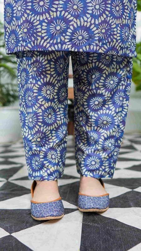 Serene Bloom Unstitched X Khussa (Combo Set)