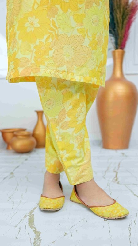 Sunshine Bloom Unstitched X Khussa (Combo Set)