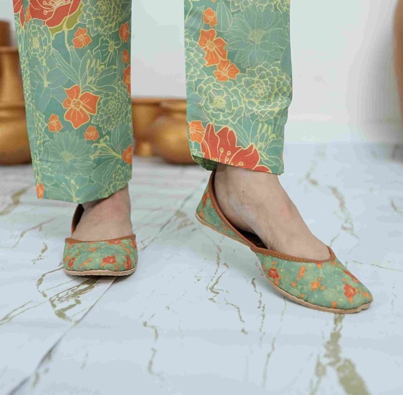 Verdant Bloom Unstitched X Khussa (Combo Set)