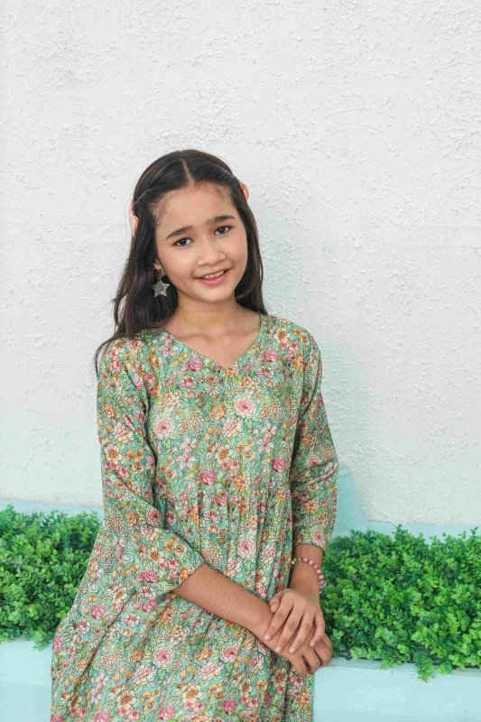🌼 Meadow Charm Long Frock